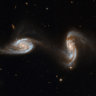 Illustration for article titled NASA Pics Celebrate Hubble's 18th Birthday, Space Telescope Still Can't Drink Beer